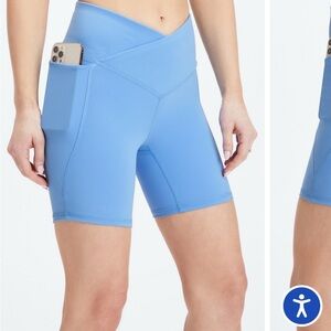 Fabletics high waisted pureluxe crossover shorts 6” size medium